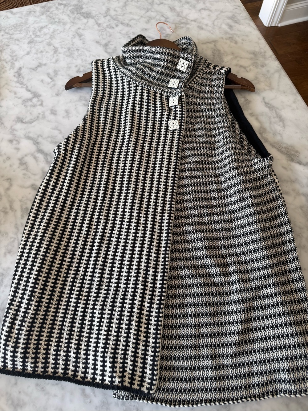 Habitat Clothes To Live In Cotton Knit Vest M Black White Geometric Asymmetric